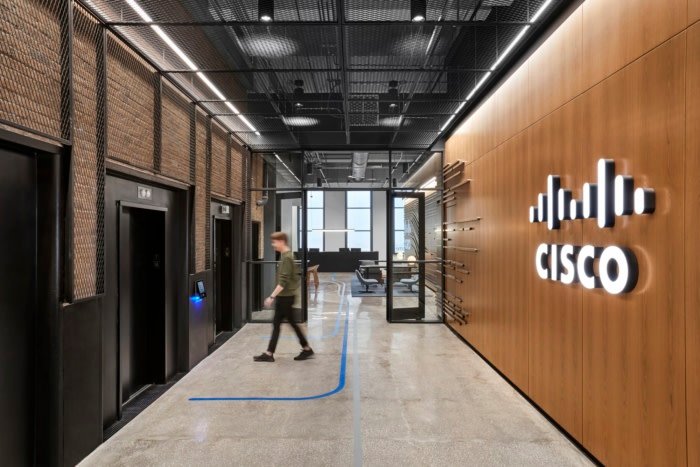 cisco offices chicago 700x467 compact