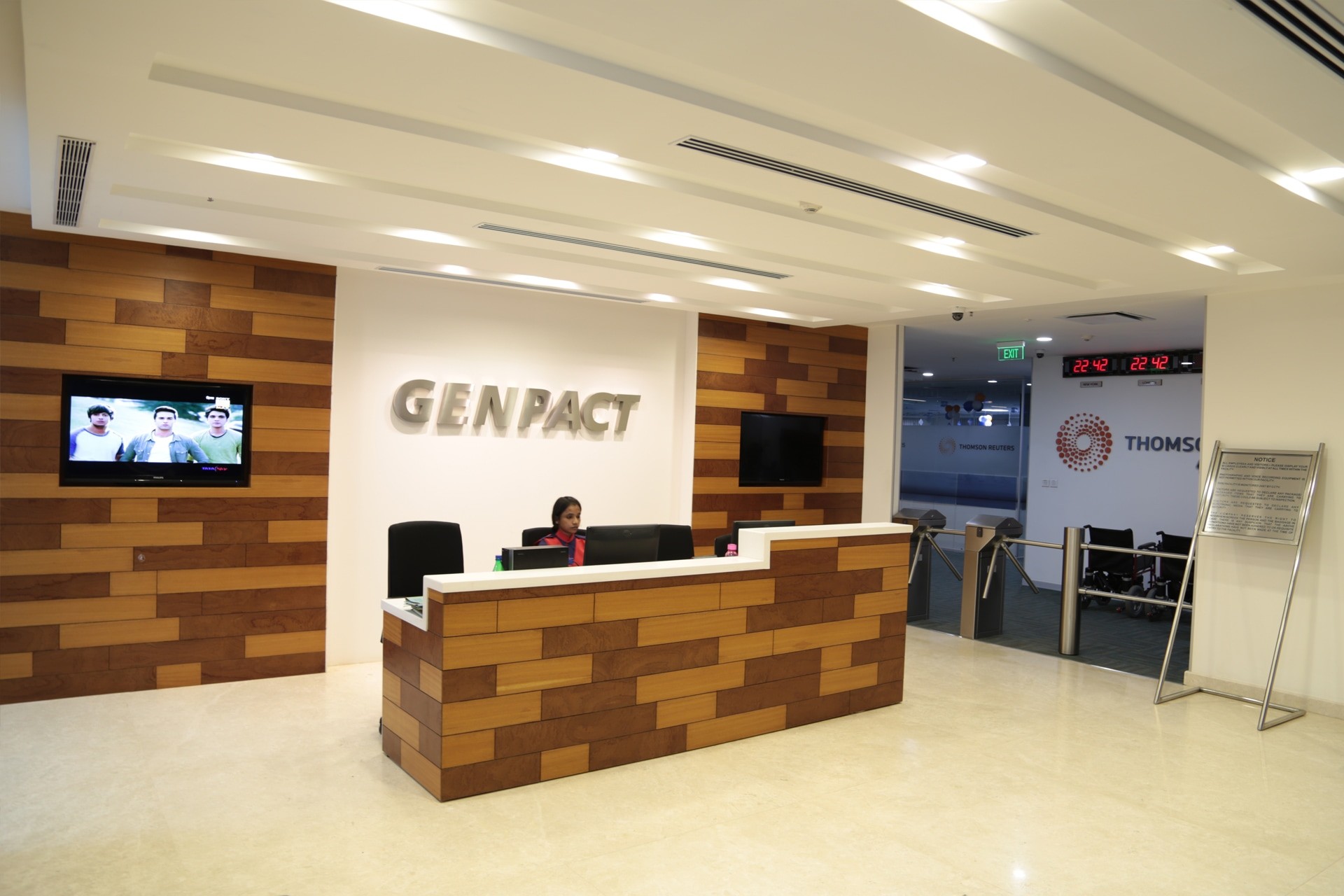 1512066052Genpact 03